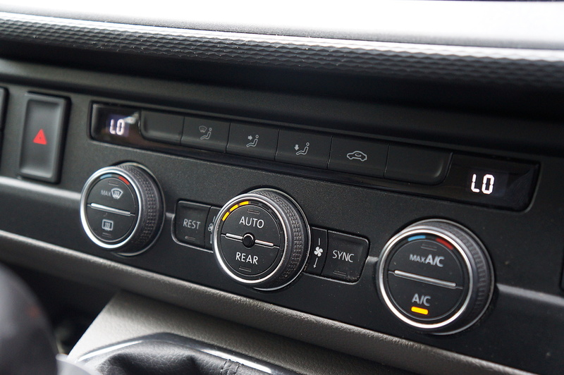 Volkswagen 2.0 TDI S Minibus Double Cab 5dr Diesel Manual SWB Euro 6 (s/s) (110 ps)