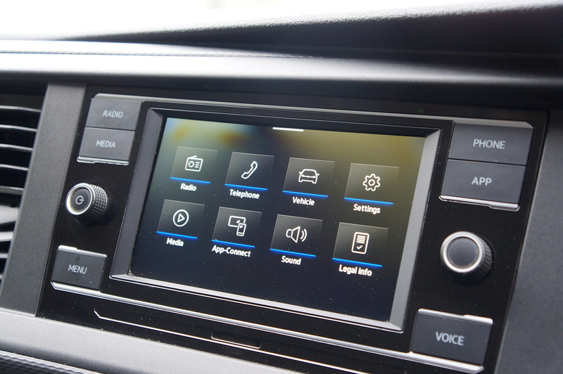 Volkswagen 2.0 TDI S Minibus Double Cab 5dr Diesel Manual SWB Euro 6 (s/s) (110 ps)