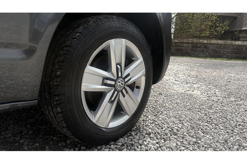 Volkswagen 2.0 TDI S Minibus Double Cab 5dr Diesel Manual SWB Euro 6 (s/s) (110 ps)