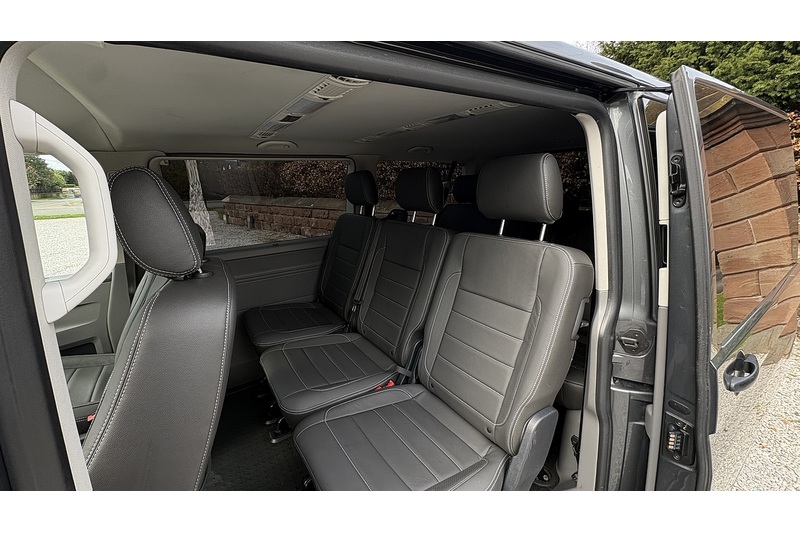 Volkswagen 2.0 TDI S Minibus Double Cab 5dr Diesel Manual SWB Euro 6 (s/s) (110 ps)