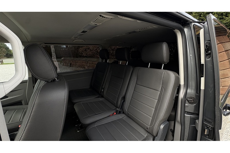 Volkswagen 2.0 TDI S Minibus Double Cab 5dr Diesel Manual SWB Euro 6 (s/s) (110 ps)