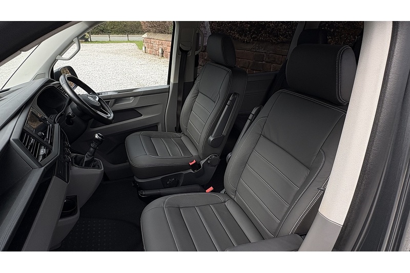 Volkswagen 2.0 TDI S Minibus Double Cab 5dr Diesel Manual SWB Euro 6 (s/s) (110 ps)