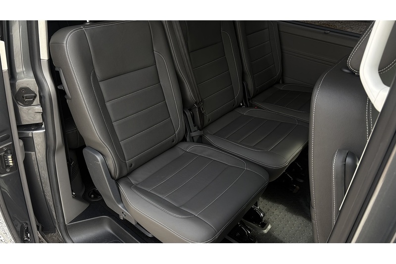 Volkswagen 2.0 TDI S Minibus Double Cab 5dr Diesel Manual SWB Euro 6 (s/s) (110 ps)