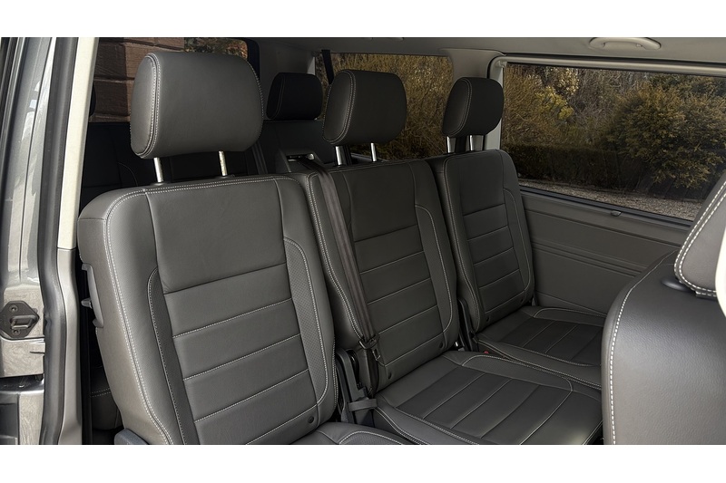 Volkswagen 2.0 TDI S Minibus Double Cab 5dr Diesel Manual SWB Euro 6 (s/s) (110 ps)