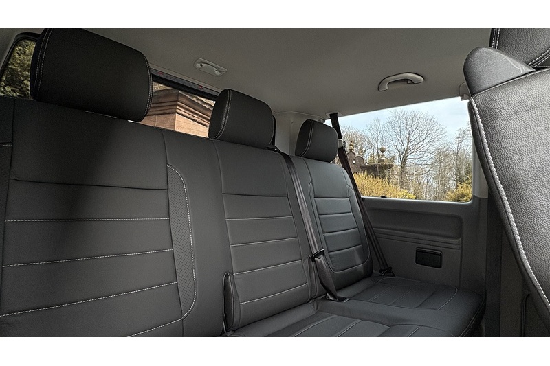 Volkswagen 2.0 TDI S Minibus Double Cab 5dr Diesel Manual SWB Euro 6 (s/s) (110 ps)