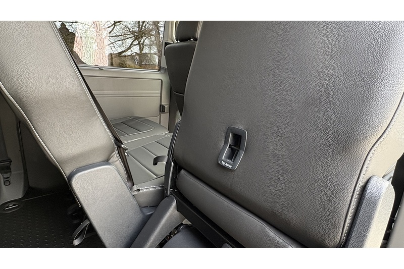 Volkswagen 2.0 TDI S Minibus Double Cab 5dr Diesel Manual SWB Euro 6 (s/s) (110 ps)