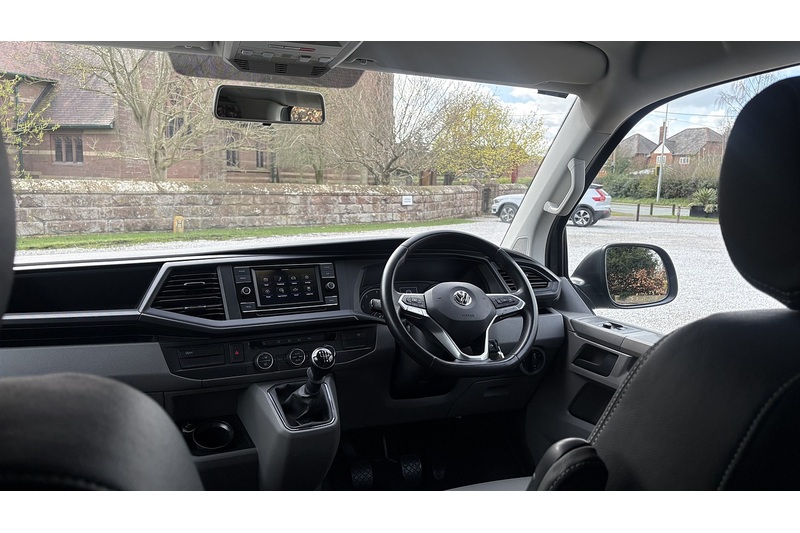 Volkswagen 2.0 TDI S Minibus Double Cab 5dr Diesel Manual SWB Euro 6 (s/s) (110 ps)