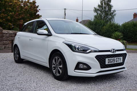 Hyundai i20, 1.2 SE Launch Edition Hatchback 5dr Petrol Manual Euro 6 (s/s) (84 ps)