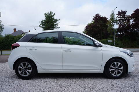 Hyundai i20, 1.2 SE Launch Edition Hatchback 5dr Petrol Manual Euro 6 (s/s) (84 ps)