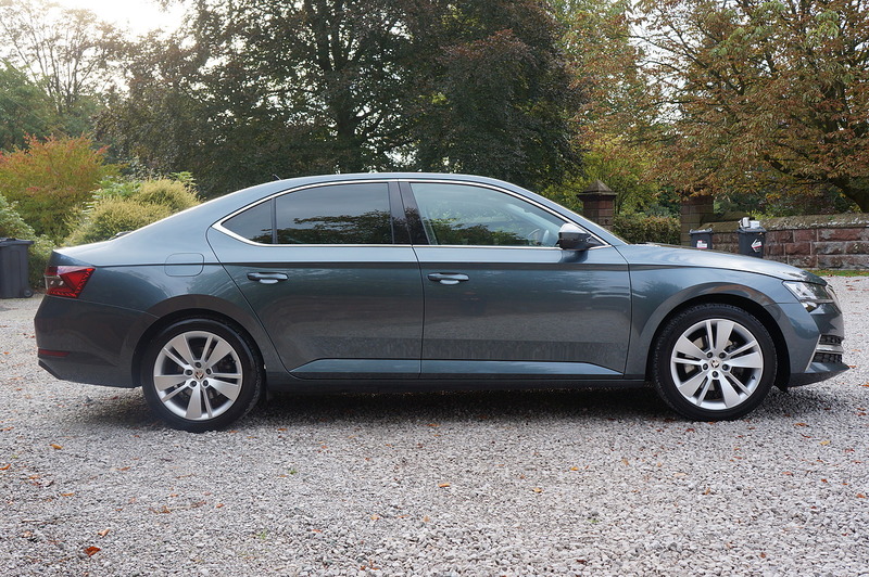 Skoda Superb, 1.4 TSI iV 13kWh SE L Hatchback 5dr Petrol Plug-in Hybrid DSG Euro 6 (s/s) (218 ps)