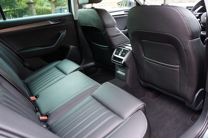 Skoda 1.4 TSI iV 13kWh SE L Hatchback 5dr Petrol Plug-in Hybrid DSG Euro 6 (s/s) (218 ps)