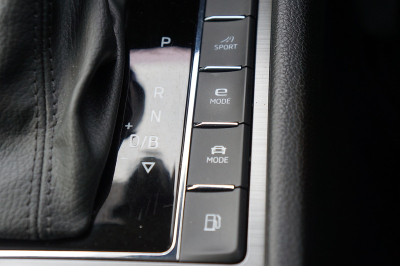 Skoda 1.4 TSI iV 13kWh SE L Hatchback 5dr Petrol Plug-in Hybrid DSG Euro 6 (s/s) (218 ps)