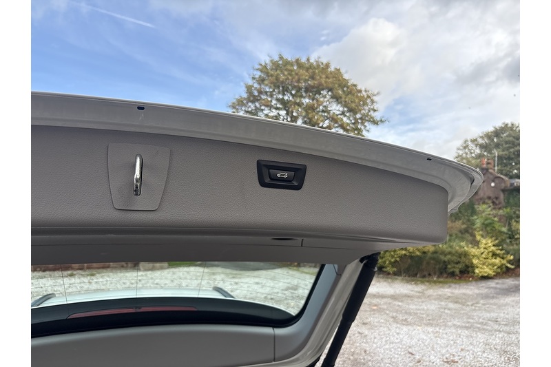 BMW Sport Touring 2.0 Automatic Diesel