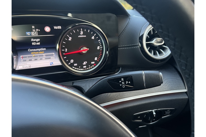 Mercedes-Benz 2.0 E220d AMG Line (Premium) Cabriolet 2dr Diesel G-Tronic+ Euro 6 (s/s) (194 ps)