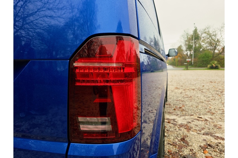 Volkswagen 2.0 TDI T30 Highline Kombi Double Cab 5dr Diesel DSG FWD SWB Euro 6 (s/s) (150 ps)