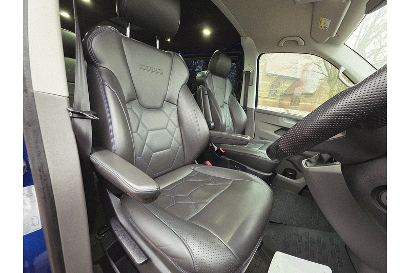 Volkswagen 2.0 TDI T30 Highline Kombi Double Cab 5dr Diesel DSG FWD SWB Euro 6 (s/s) (150 ps)