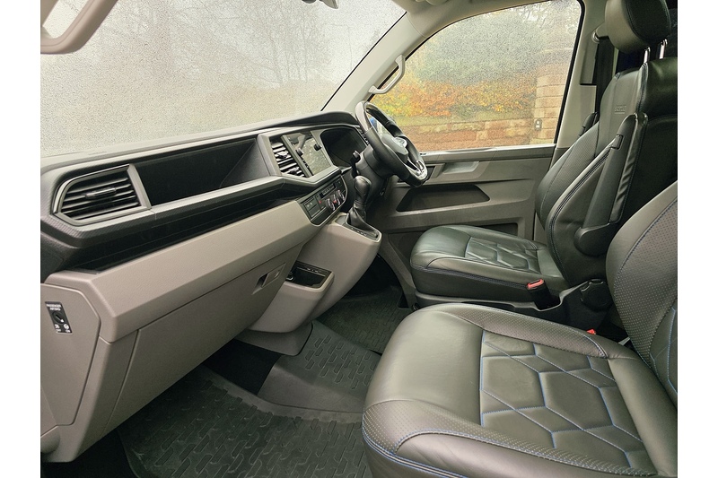 Volkswagen 2.0 TDI T30 Highline Kombi Double Cab 5dr Diesel DSG FWD SWB Euro 6 (s/s) (150 ps)