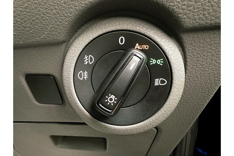 Volkswagen 2.0 TDI T30 Highline Kombi Double Cab 5dr Diesel DSG FWD SWB Euro 6 (s/s) (150 ps)