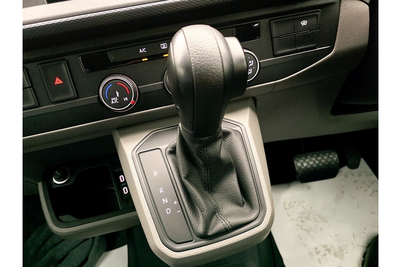 Volkswagen 2.0 TDI T30 Highline Kombi Double Cab 5dr Diesel DSG FWD SWB Euro 6 (s/s) (150 ps)