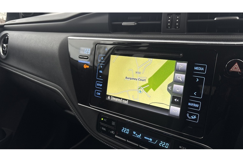 Toyota 1.8 VVT-h Excel Touring Sports 5dr Petrol Hybrid CVT Euro 6 (s/s) (136 ps)