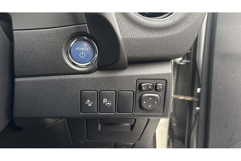 Toyota 1.8 VVT-h Excel Touring Sports 5dr Petrol Hybrid CVT Euro 6 (s/s) (136 ps)