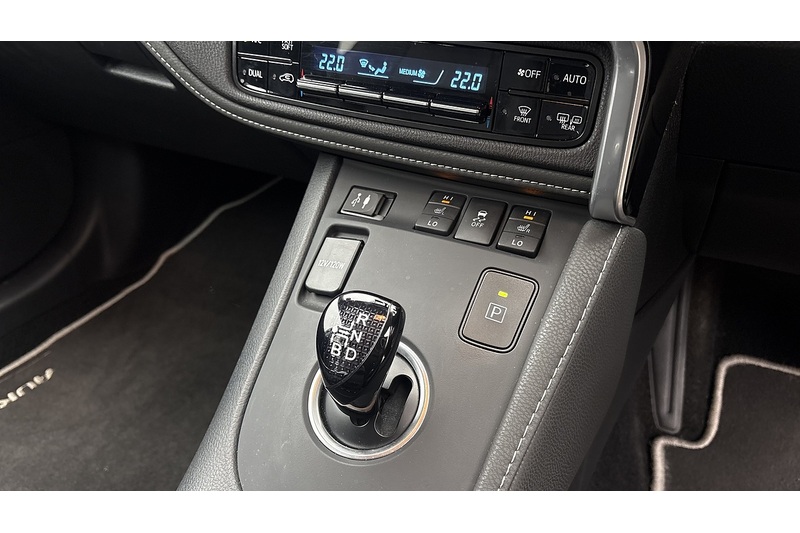 Toyota 1.8 VVT-h Excel Touring Sports 5dr Petrol Hybrid CVT Euro 6 (s/s) (136 ps)