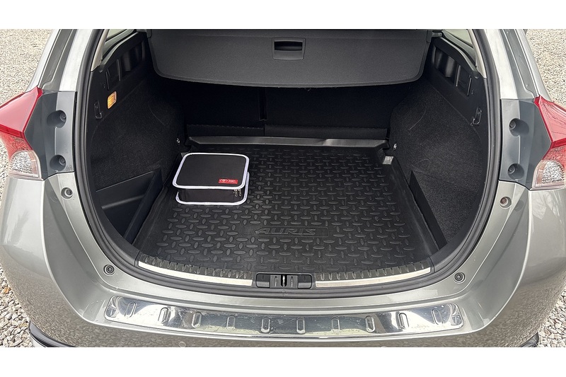 Toyota 1.8 VVT-h Excel Touring Sports 5dr Petrol Hybrid CVT Euro 6 (s/s) (136 ps)