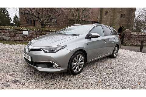 1.8 VVT-h Excel Touring Sports 5dr Petrol Hybrid CVT Euro 6 (s/s) (136 ps)