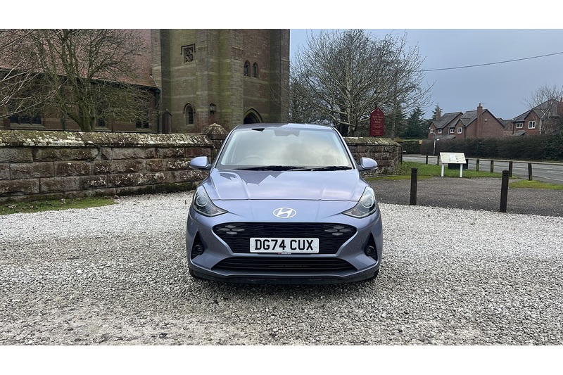 Hyundai 1.0 Premium Hatchback 5dr Petrol Auto Euro 6 (s/s) (63 ps)