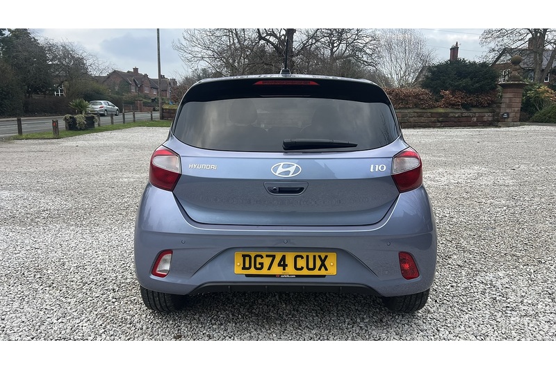 Hyundai 1.0 Premium Hatchback 5dr Petrol Auto Euro 6 (s/s) (63 ps)