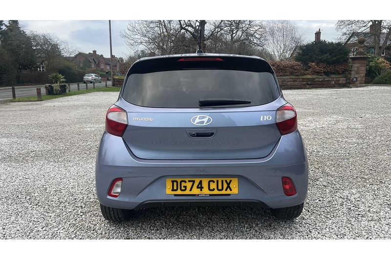 Hyundai 1.0 Premium Hatchback 5dr Petrol Auto Euro 6 (s/s) (63 ps)