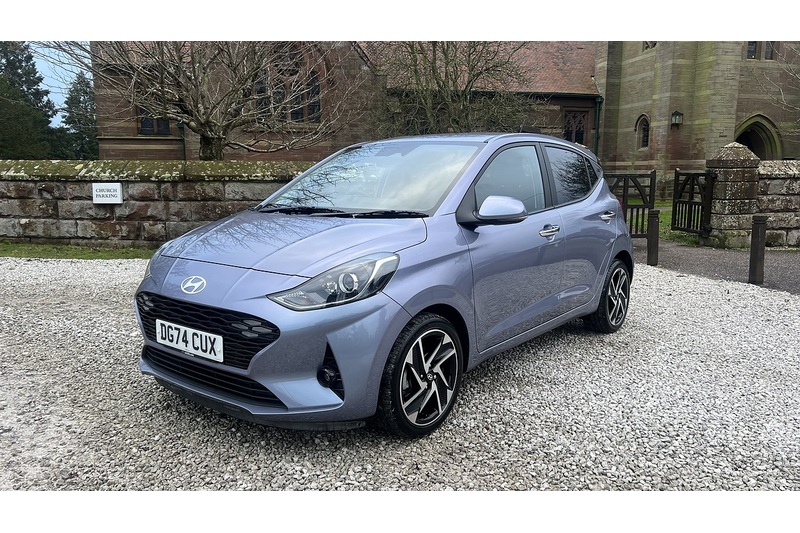 Hyundai 1.0 Premium Hatchback 5dr Petrol Auto Euro 6 (s/s) (63 ps)