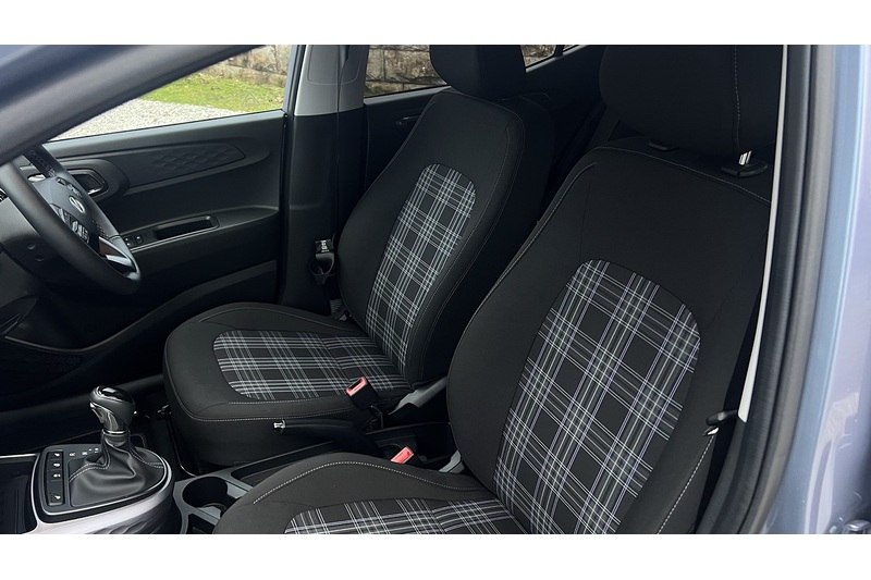 Hyundai 1.0 Premium Hatchback 5dr Petrol Auto Euro 6 (s/s) (63 ps)