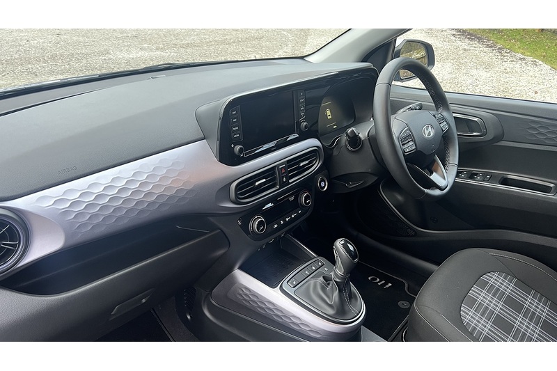 Hyundai 1.0 Premium Hatchback 5dr Petrol Auto Euro 6 (s/s) (63 ps)