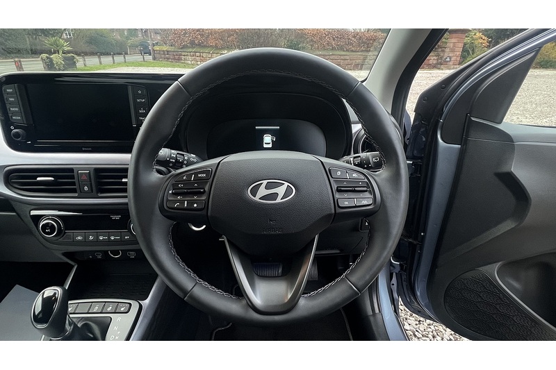 Hyundai 1.0 Premium Hatchback 5dr Petrol Auto Euro 6 (s/s) (63 ps)