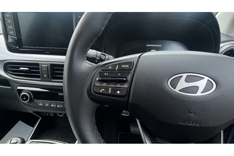 Hyundai 1.0 Premium Hatchback 5dr Petrol Auto Euro 6 (s/s) (63 ps)