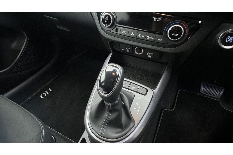 Hyundai 1.0 Premium Hatchback 5dr Petrol Auto Euro 6 (s/s) (63 ps)