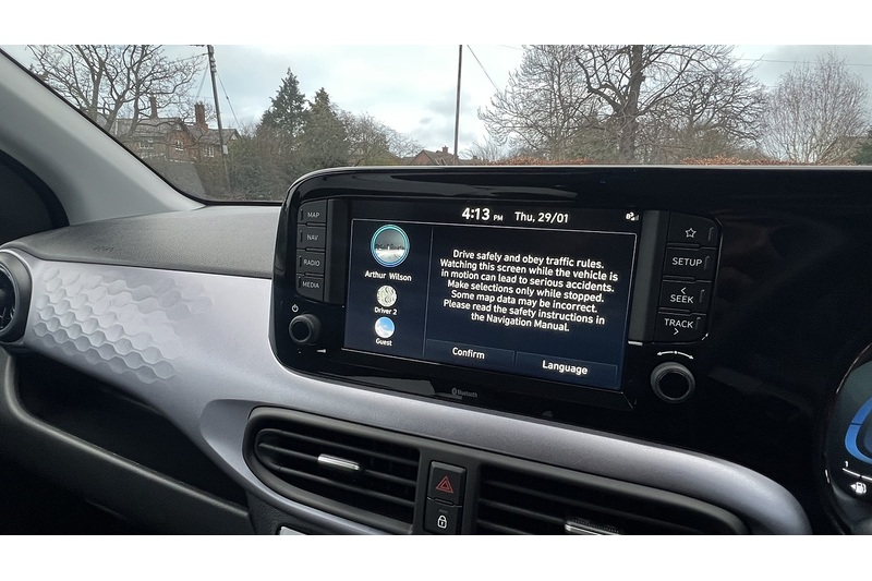 Hyundai 1.0 Premium Hatchback 5dr Petrol Auto Euro 6 (s/s) (63 ps)