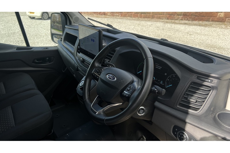 Ford 350 68kWh Trend Panel Van 5dr Electric Auto RWD L3 H2 (184 ps)