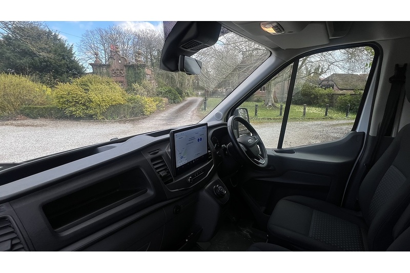 Ford 350 68kWh Trend Panel Van 5dr Electric Auto RWD L3 H2 (184 ps)