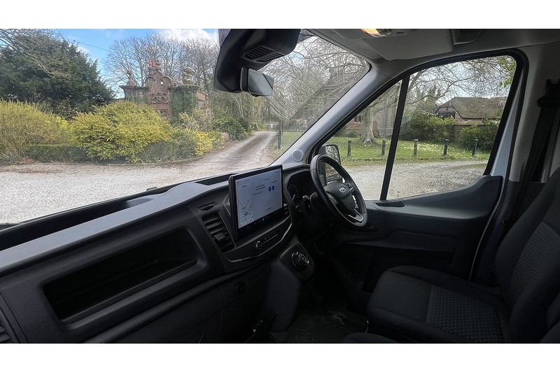 Ford 350 68kWh Trend Panel Van 5dr Electric Auto RWD L3 H2 (184 ps)