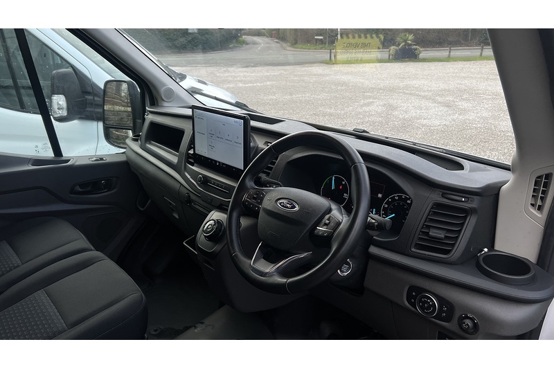 Ford 350 68kWh Trend Panel Van 5dr Electric Auto RWD L3 H2 (184 ps)