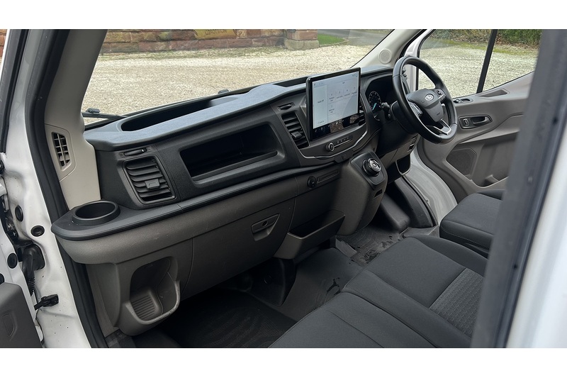 Ford 350 68kWh Trend Panel Van 5dr Electric Auto RWD L3 H2 (184 ps)