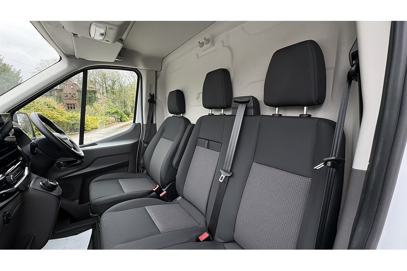 Ford 350 LEADER 0.0 4dr Panel Van AUTOMATIC ELECTRIC