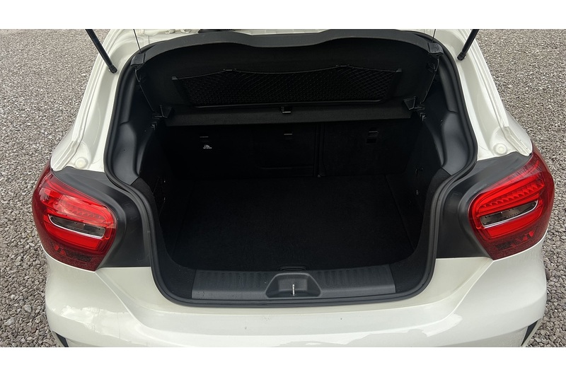 Mercedes-Benz 1.6 A160 AMG Line Hatchback 5dr Petrol Manual Euro 6 (s/s) (102 ps)