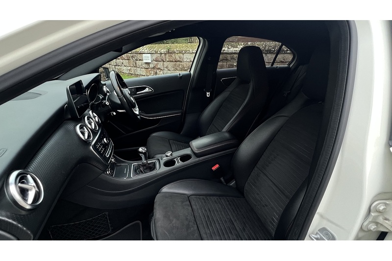 Mercedes-Benz 1.6 A160 AMG Line Hatchback 5dr Petrol Manual Euro 6 (s/s) (102 ps)
