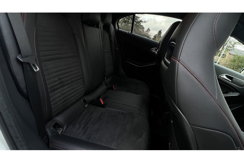 Mercedes-Benz 1.6 A160 AMG Line Hatchback 5dr Petrol Manual Euro 6 (s/s) (102 ps)