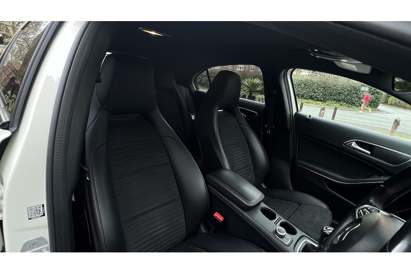 Mercedes-Benz 1.6 A160 AMG Line Hatchback 5dr Petrol Manual Euro 6 (s/s) (102 ps)