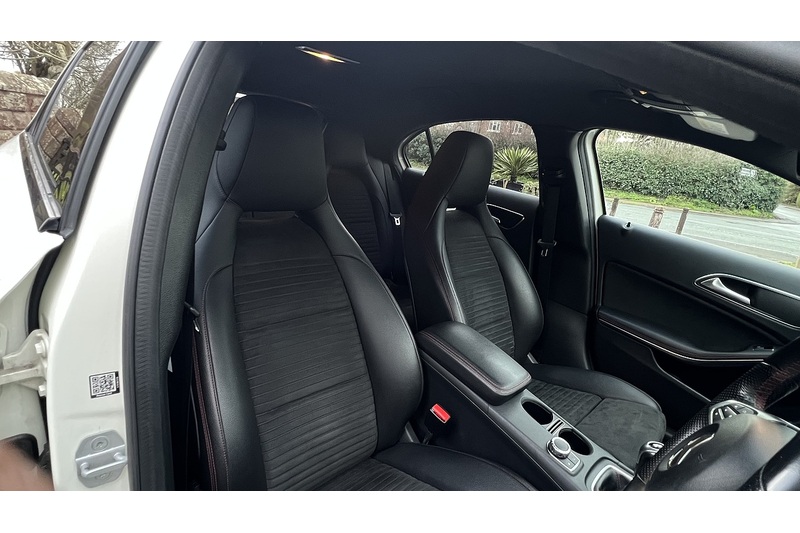 Mercedes-Benz 1.6 A160 AMG Line Hatchback 5dr Petrol Manual Euro 6 (s/s) (102 ps)