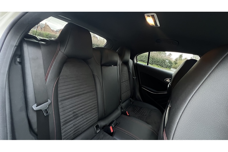 Mercedes-Benz 1.6 A160 AMG Line Hatchback 5dr Petrol Manual Euro 6 (s/s) (102 ps)
